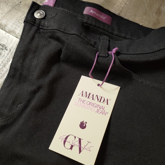 Gloria Vanderbilt Amanda Black Jean sz20W Short - Picture 3 of 4